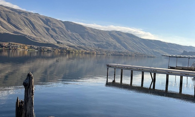 East Wenatchee House | Riverfront Rhythm