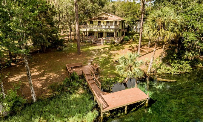 Dunnellon House | Riverfront Vacation Home on Rainbow River with Dock