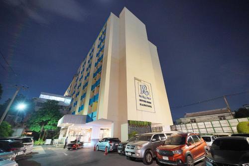 Bang Yi Khan Hotel | Riverside Bangkok Hotel