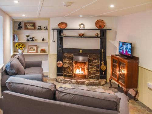Brendon House | Riverside Cottage