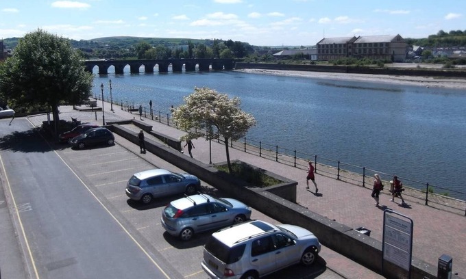 Barnstaple Apartment | Riverside Court Apartment