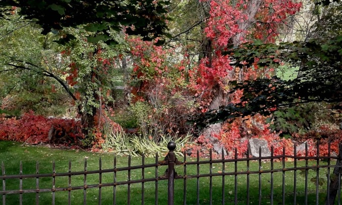 Lava Hot Springs Hotel | Riverside Hot Springs Inn & Spa - Adults Only