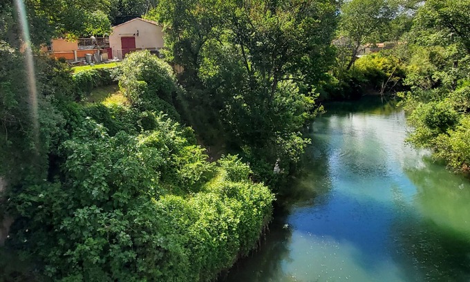 Lorgues House | Riverside house