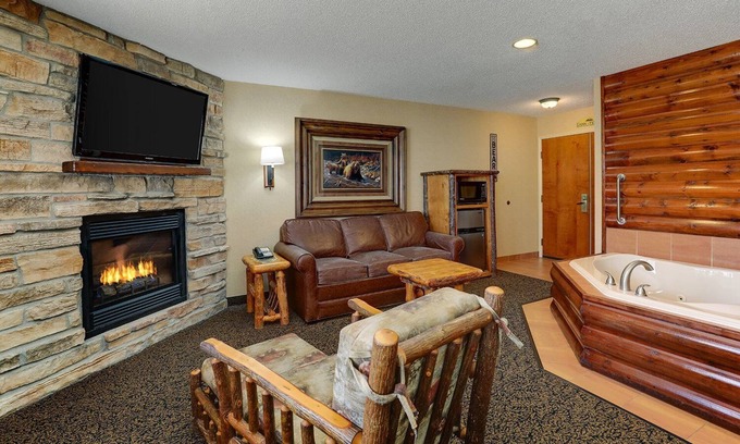 Galena Hotel | Riverside Stays! Rustic Charm Meets Modern Comfort in Scenic Galena