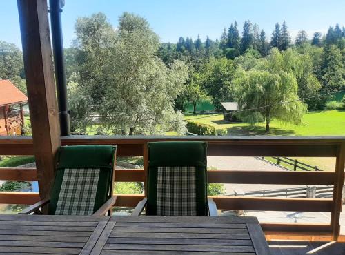 Duga Resa House | Riverside Vacation House Mrežnica
