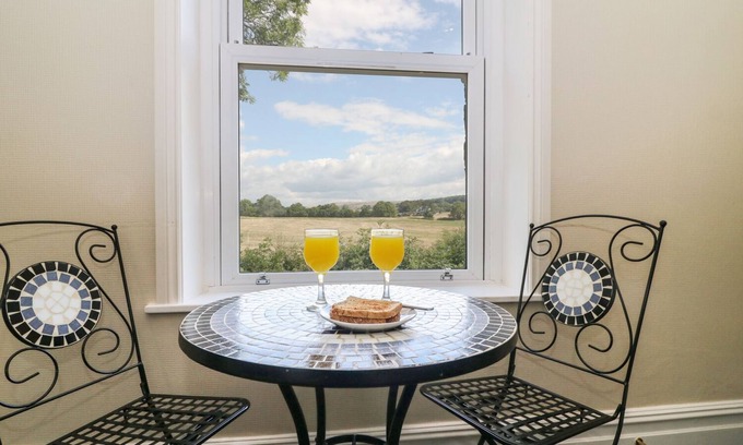 Cark Cottage | Riverside View