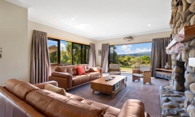 Lake Tarawera House | Riverstone Lake Tarawera
