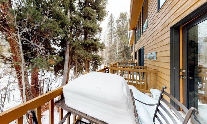 Grand Lake Hotel | Riverview Condo #2