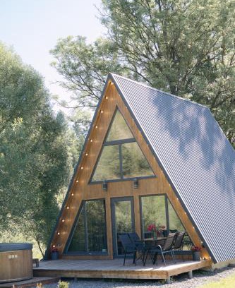 Pilipets Ski Chalet | Riverview cottage