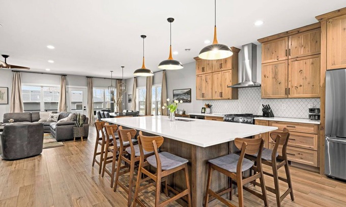 Duluth House | RiverWest Nordic Nest-Base Spirit Mtn. Sauna-Dog Friendly-20% off Bike Rentals
