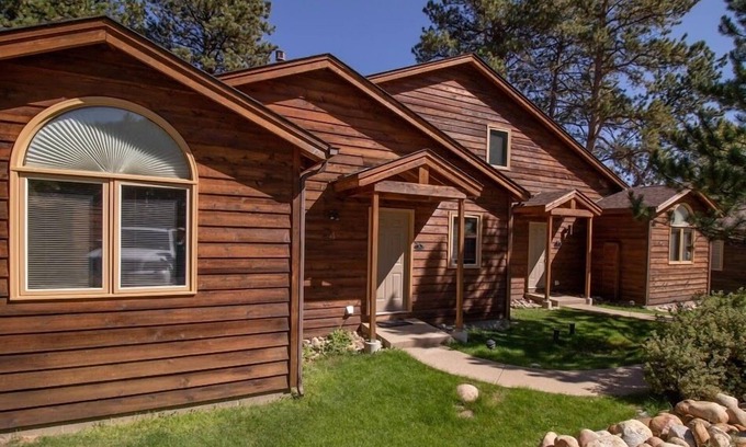 Estes Park Apartment | Riverwood on Fall River