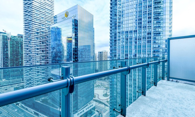 Toronto Entertainment District Apartment | RivetStays - The York