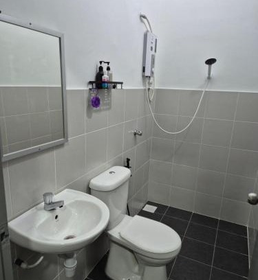 Rawang House | Rizqi Homestay