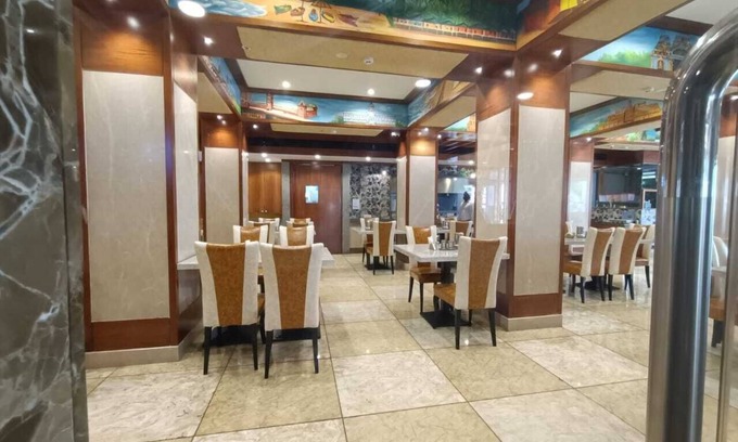 Kalapettai Hotel | RKN Grand Hotel