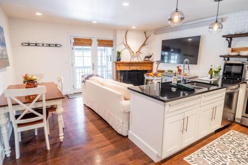 Moose Wilson Road Apartment | RMR: Spruces 13 - The Elks Condo in The Aspens