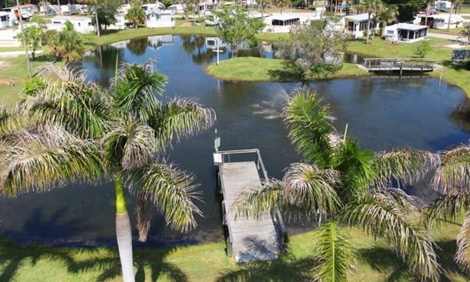 Fort Pierce Cabin | Road Runner Travel Resort - Caravan Park