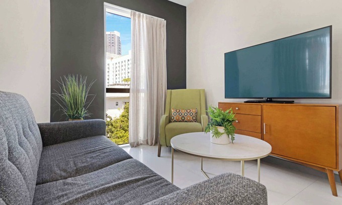 The Roads House | Roami at Habitat Brickell | Pool + Balcony | 1 Bed