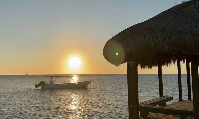 Roatan Villa | Roatan Villa for 6 with Pool in centric location close to airport