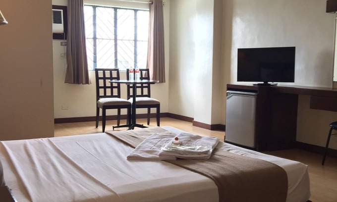 Dona Imelda Hotel | Robbinsdale Residences
