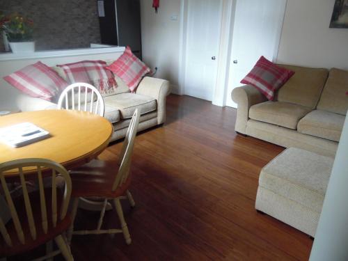 Broomhill House | Robins Nest