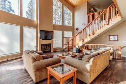 Bass Lake House | Robinson Shoreline House