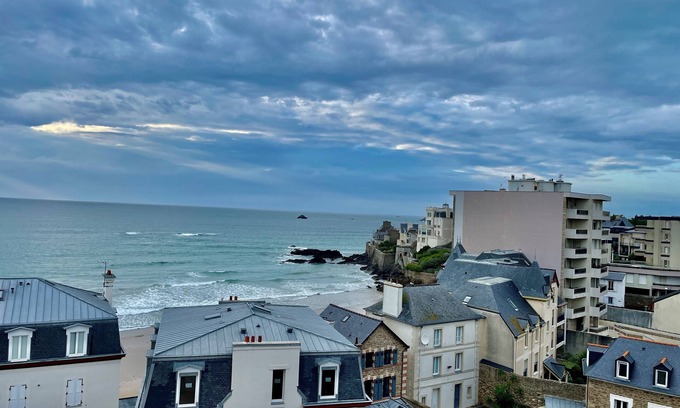 Saint-Ideuc Apartment | Rochebonne sea view apartment in SAINT MALO