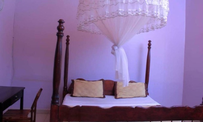 Jinja House | Rochester Guest House