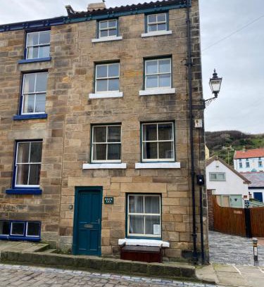 Staithes House | Rock Lea