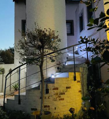 Stellenbosch Bed & Breakfast | Rocket Room