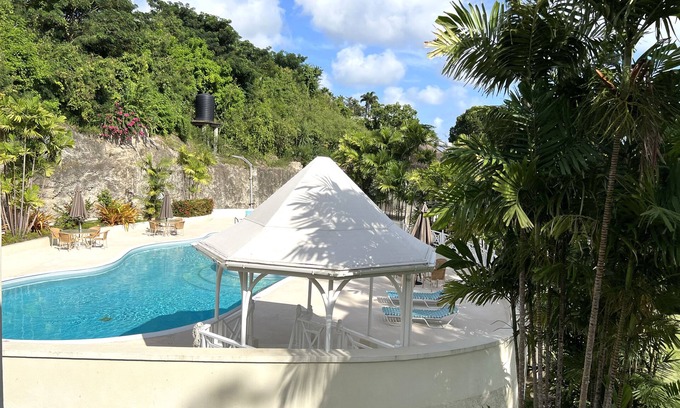 Orange Hill House | Rockley Golf 810 is a 2 Bedroom, 2 Bathroom 1st Floor Apartment With Pool