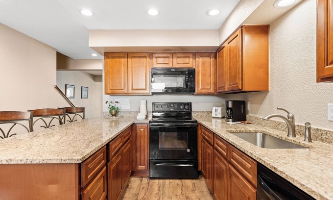 Historic District Villa | Rockridge #51