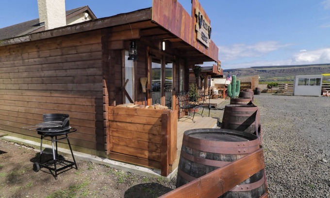 Limavady Cottage | Rocky Ridge Cabin
