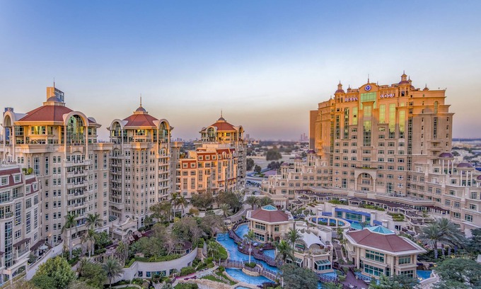 Trade Center Apartment | Roda Al Murooj Residences