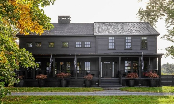 Stuyvesant Villa | Rode Barns Farmhouse (with Guest House)