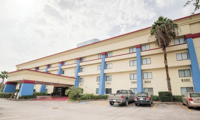 Greater Greenspoint Hotel | Rodeway Inn Houston North Greenspoint