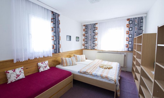 Ostruzna House | Rodinný penzion Skiland