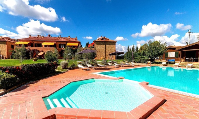 Sughera Apartment | RODODENDRO, 2 bedrooms apartment with swimming pool