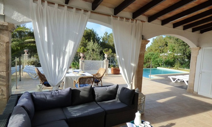 Mal Pas-Bon Aire Villa | Roman villa Bonaire, near the beach, WiFi, pool, A/C, quiet area ETV2144