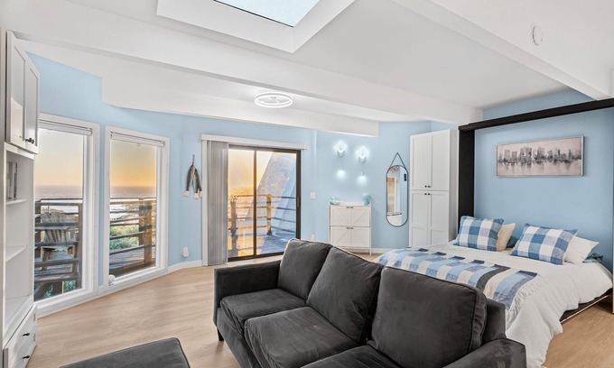 Moss Beach Apartment | Romantic 1-bedroom apartment with AC, WiFi in tranquil Moss Beach