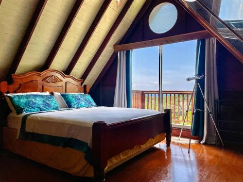 Castries Apartment | Romantic Attic