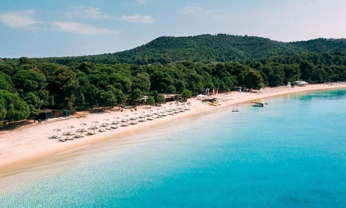 Skiathos Town Apartment | Romantic Cottage Oasis in Skiathos