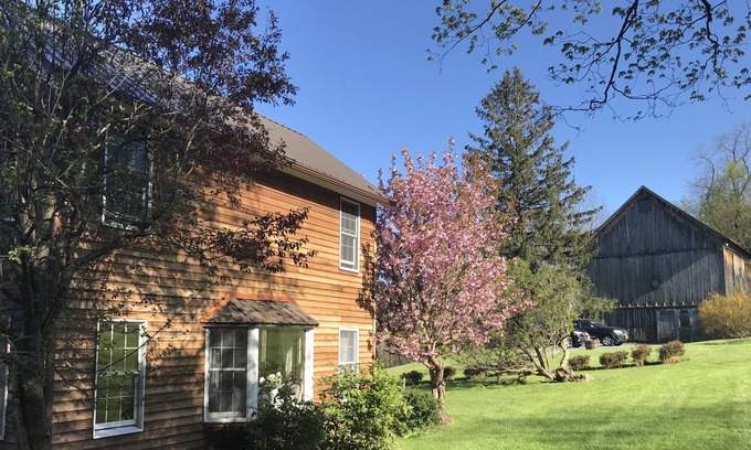 Canandaigua Other | Romantic FLX Getaway on 14 Acres with Pool, Close to Wineries