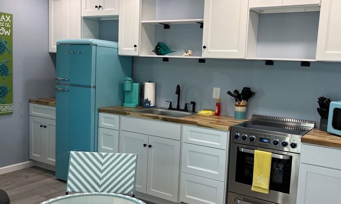 Sanibel Cottage | Romantic Getaway, #302, 2 min walk to the beach.