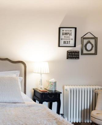Rode House | Romantic Little House near Bath