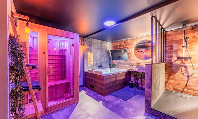 Drusenheim House | βοΈ Romantic Love Room | Jacuzzi, Sauna & Terrace | Near Strasbourg π