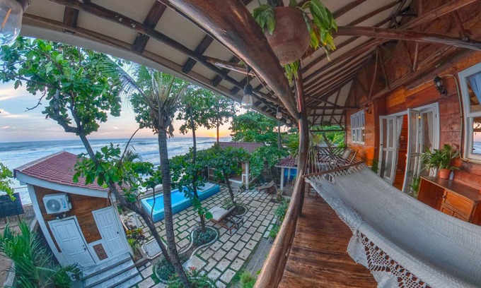 Pochomil Apartment | Romantic Seaside Casita w Pool AC Fire Sunsets