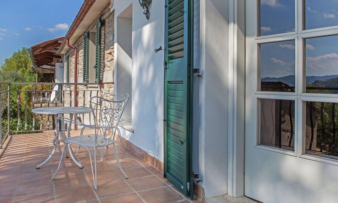 Modigliana Apartment | Romantic Stay with Pool