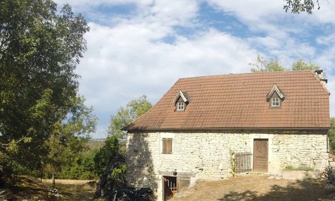 Marcilhac-sur-Cele House | Romantic stone house in the nature reserve