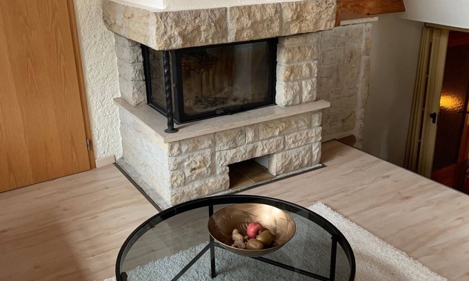 Burglemnitz Apartment | Romantic vacation apartment with fireplace in the Thuringian Forest. Quiet location!