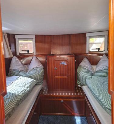 Billbrook Boat Rental | Romantik Boot Martinique
